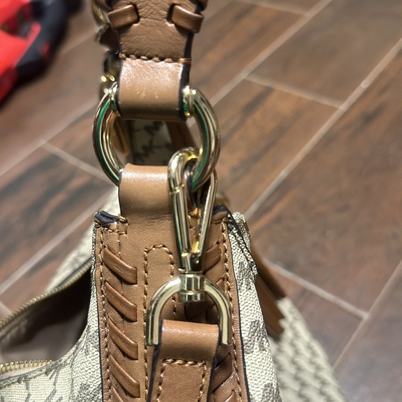 Michael Kors Purse - Picture 4 of 7